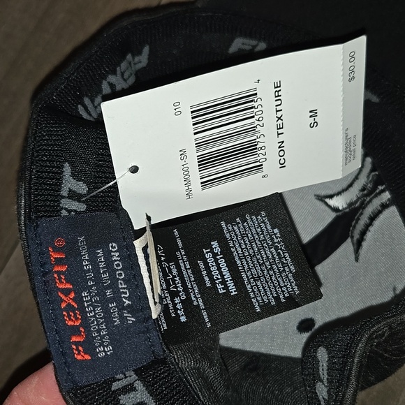 NWT Black Hurley S/M Hat - Picture 3 of 4
